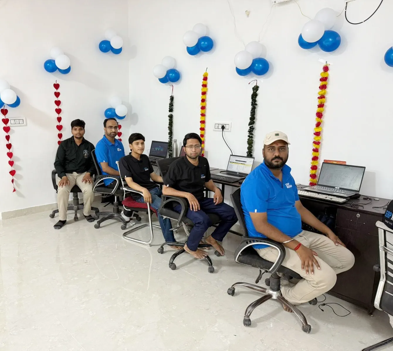 Team desk at SERP WIZARD Bikaner