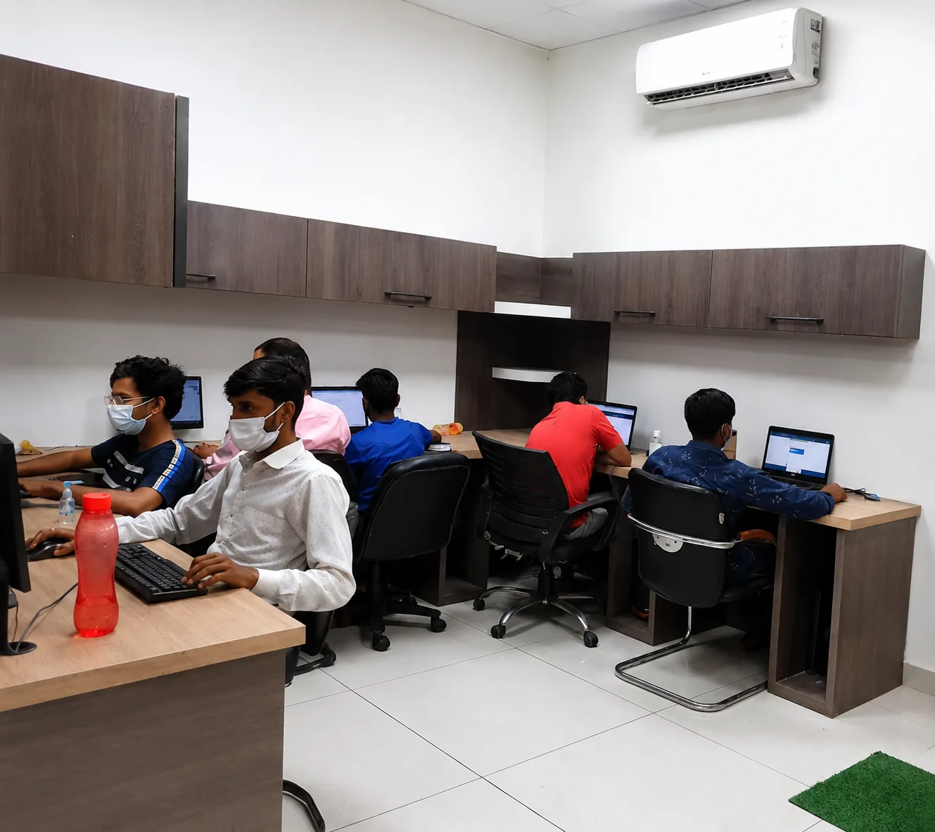 Team area at SERP WIZARD Jaipur office